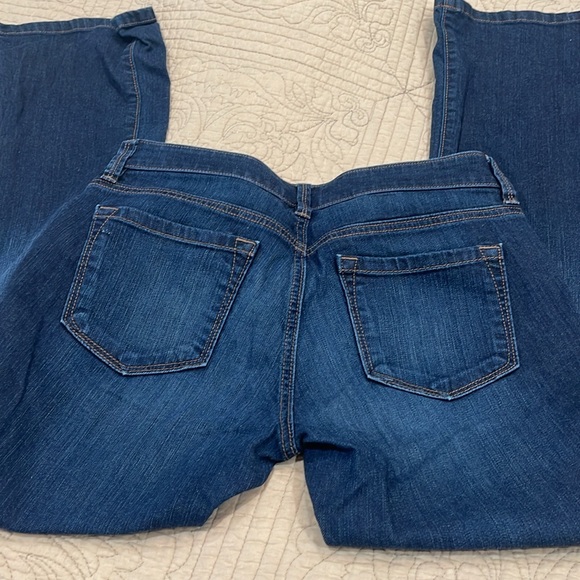 LOFT Modern Boot Cut Jeans Size 2P - Picture 2 of 4